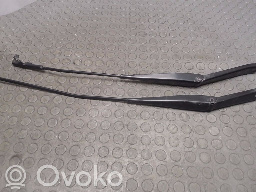 Ford Focus Bras d'essuie-glace avant