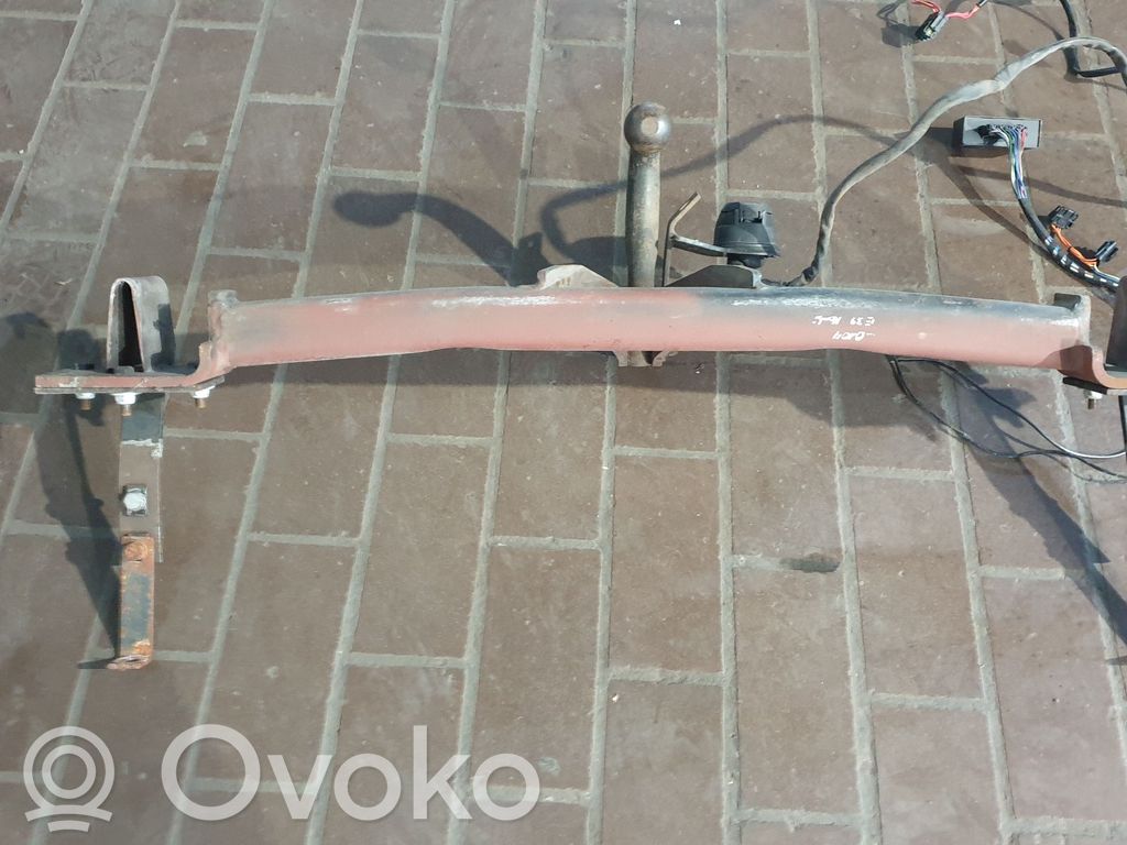 BMW 5 E39 Hak holowniczy / Komplet 