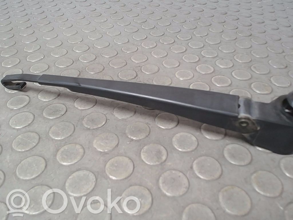 Audi A3 S3 8L Ramię wycieraczki szyby tylnej 