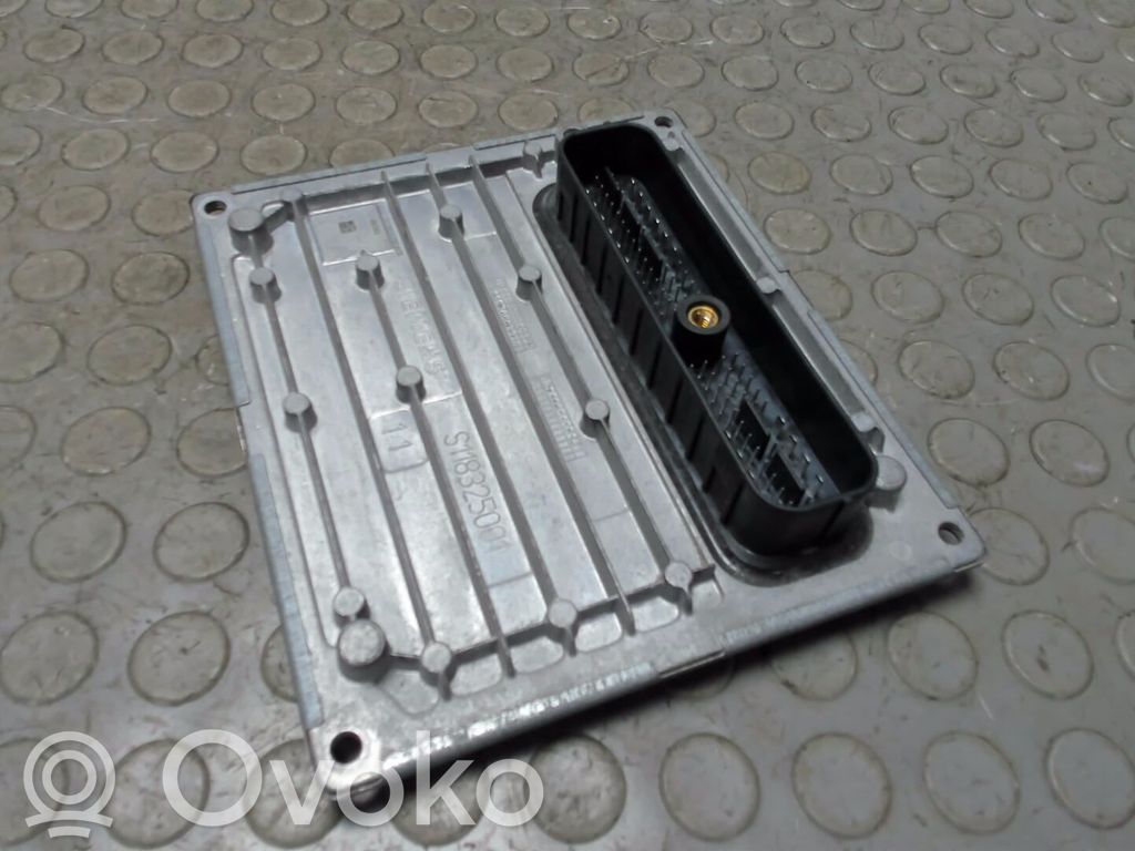 Mazda 2 Variklio valdymo blokas 