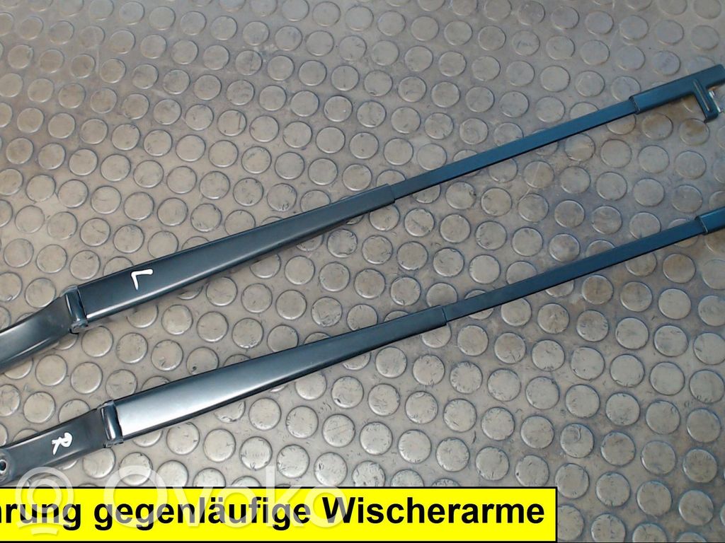 Volkswagen Touran I Braccio della spazzola tergicristallo anteriore