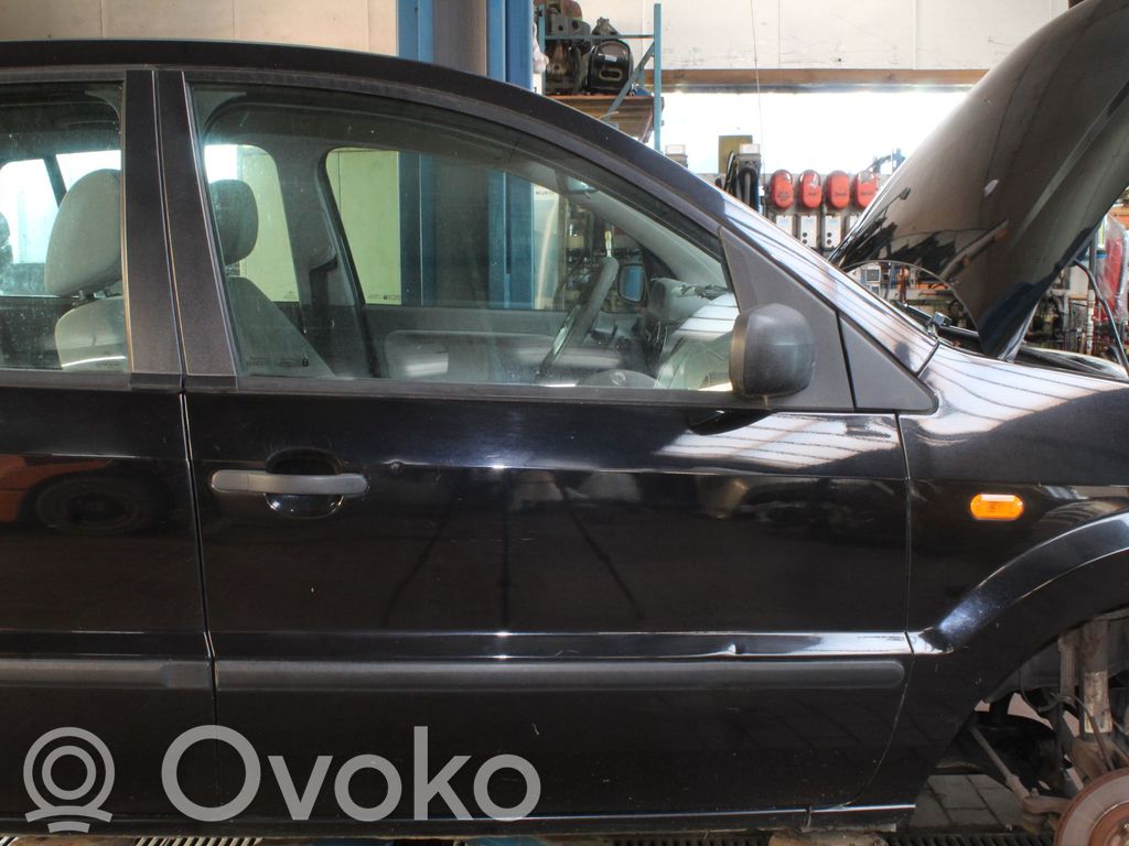 Ford Fusion Puerta delantera 