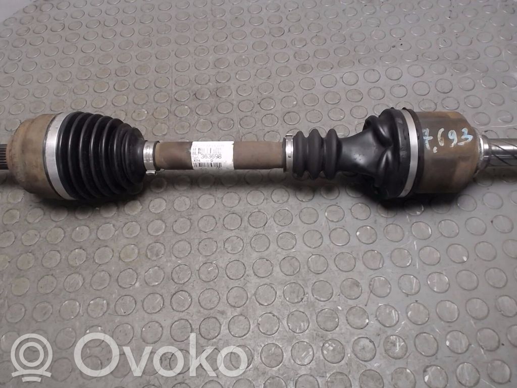 Etuvetoakseli   8200363698,NICHTZUTREFFEND