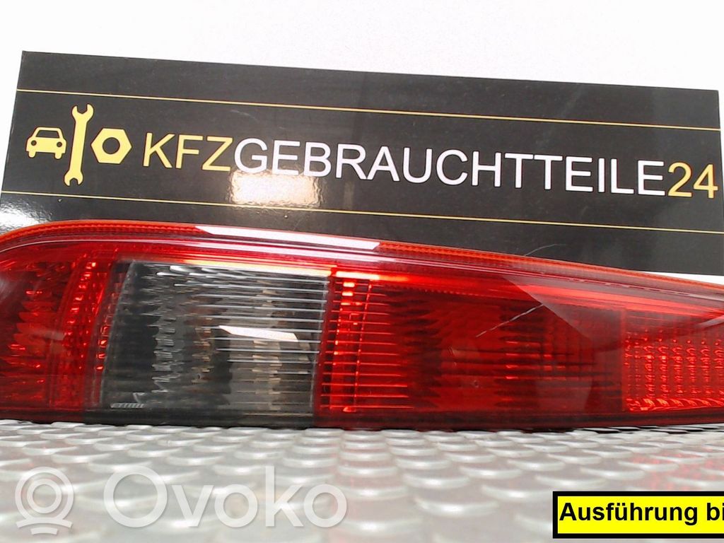 Rear/tail lights   1420468,1333745,4M5113N004C