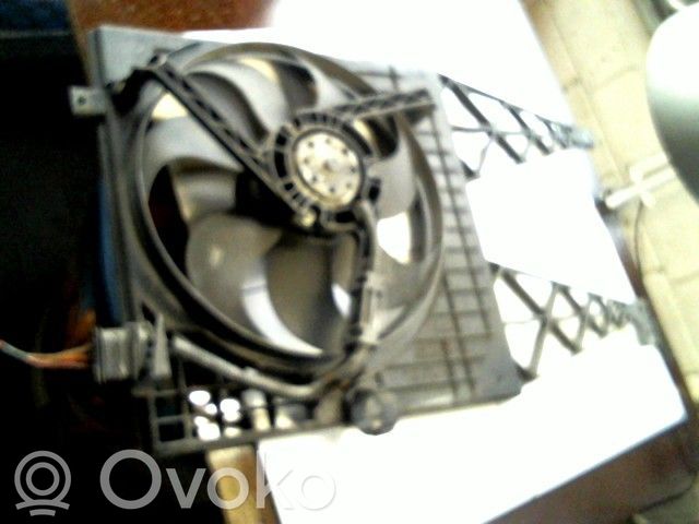 Volkswagen Golf IV Ventilator electric răcire radiator 