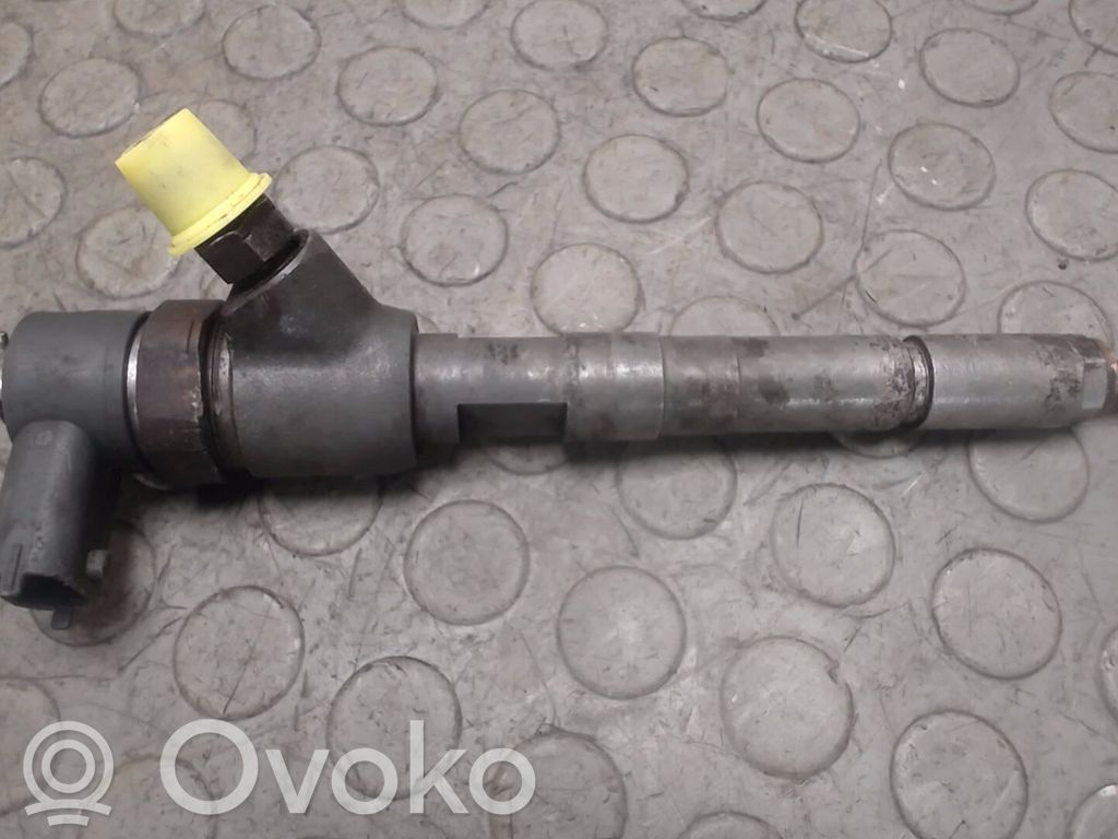 Inyector de combustible   93183910,0445110083,05821097
