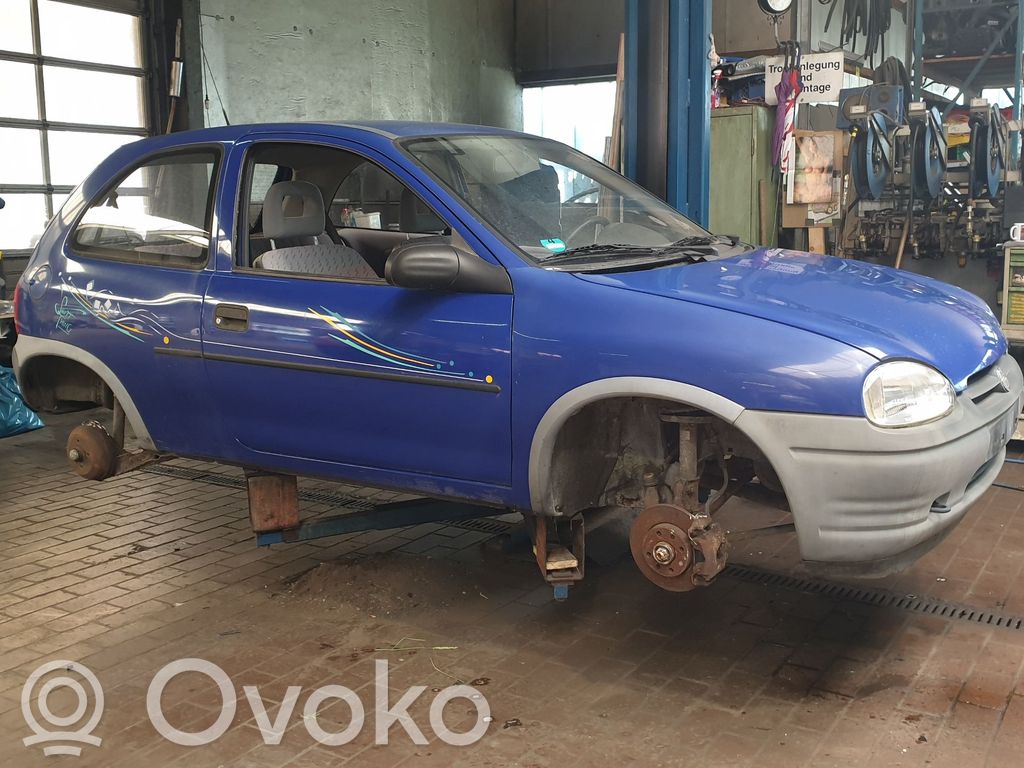 Opel Corsa B Puerta trasera de camión 