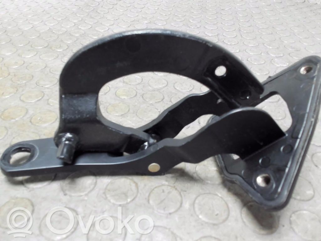 Volvo V70 Tailgate/trunk/boot hinge 