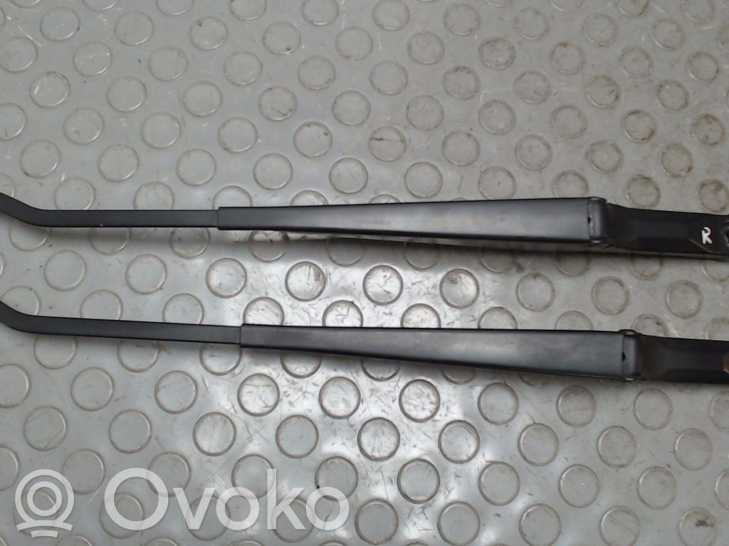 Seat Cordoba (6K) Wischerarm vorne 