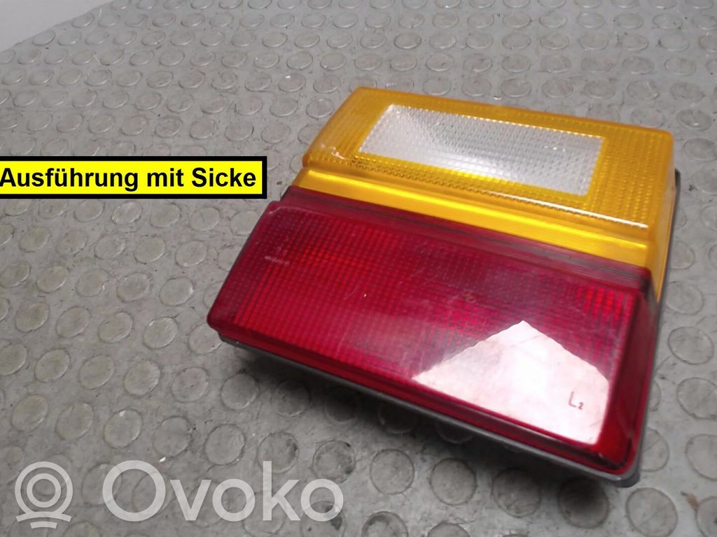 Audi 100 200 5000 C3 Lampă spate în capacul portbagajului 