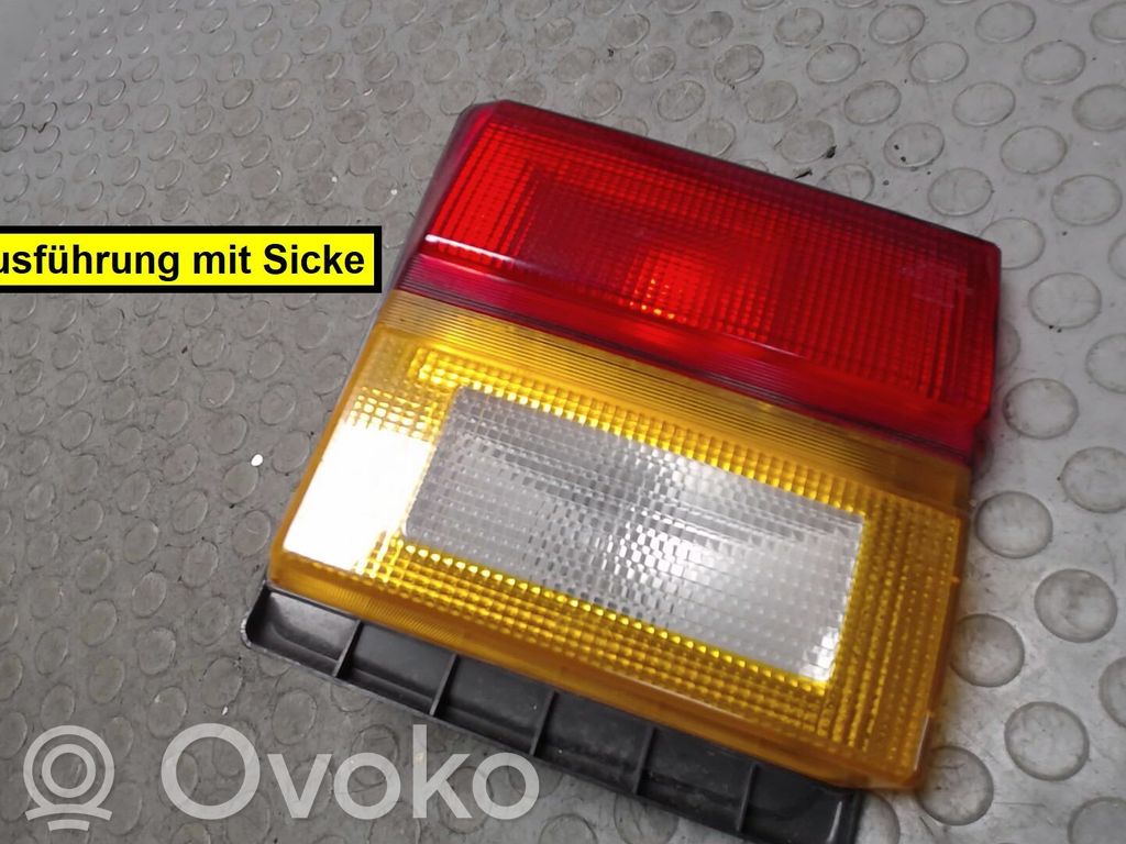 Audi 100 200 5000 C3 Lampă spate în capacul portbagajului 