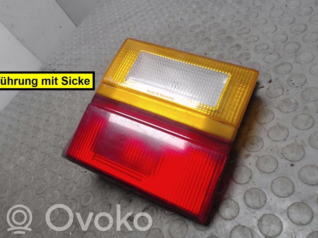 Audi 100 200 5000 C3 Lampă spate în capacul portbagajului 