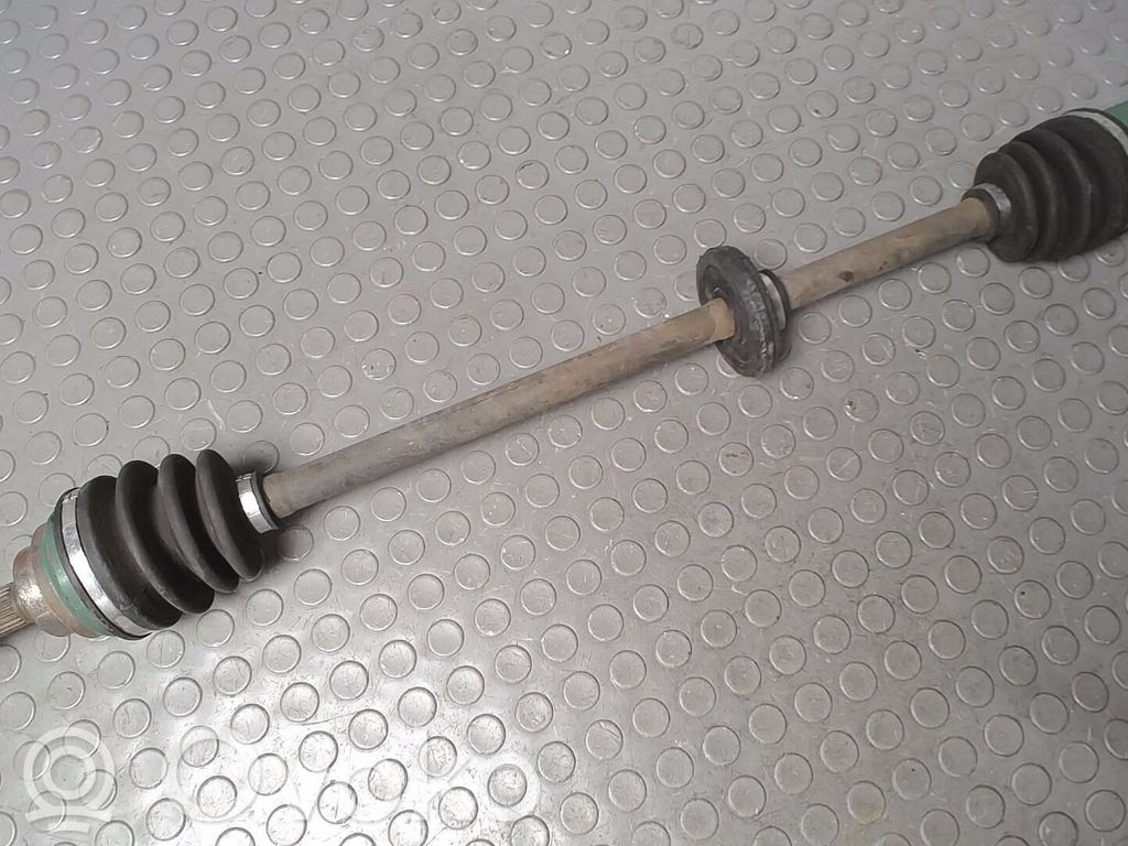 Arbre d'entraînement arrière   NICHTZUTREFFEND