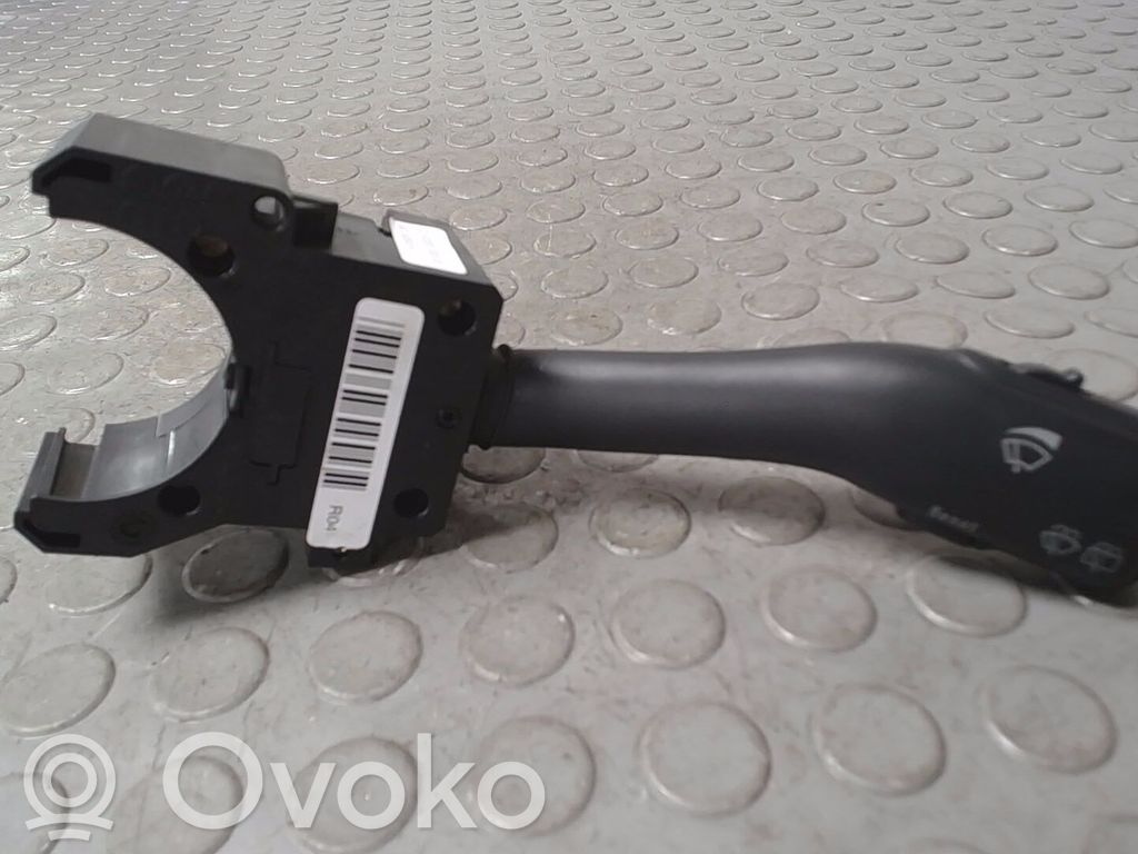 Skoda Fabia Mk1 (6Y) Pyyhkijän vipu 