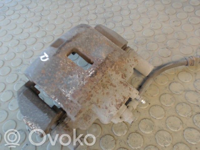 Caliper de freno delantero