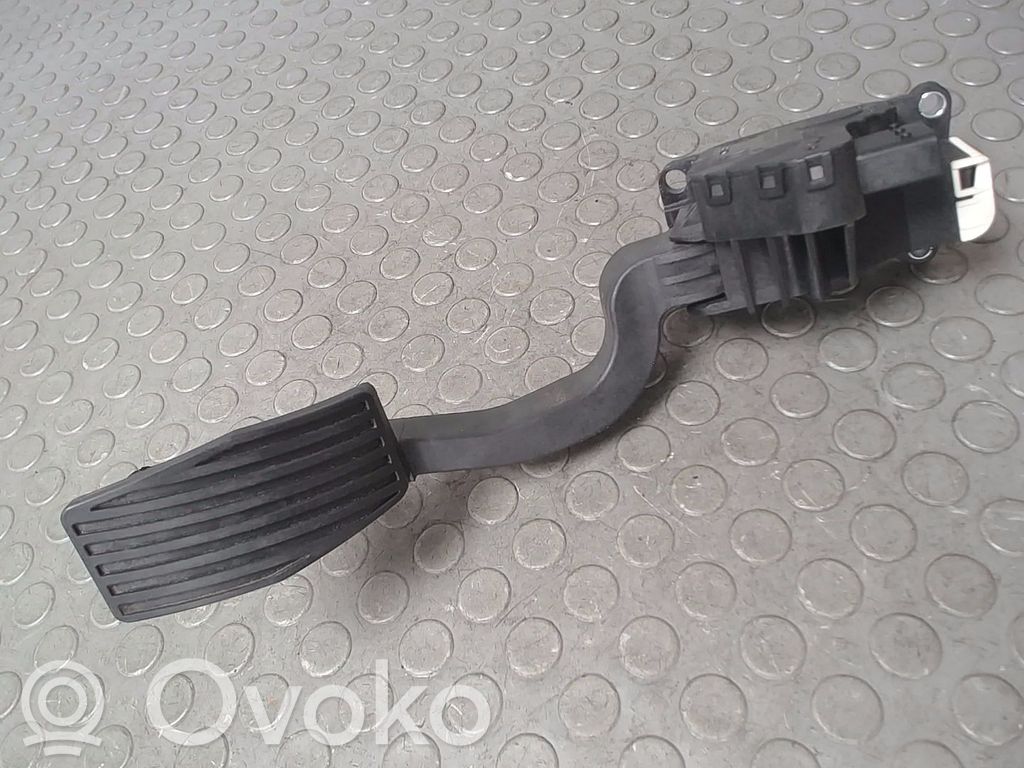 Opel Corsa D Akseleratora pedālis 