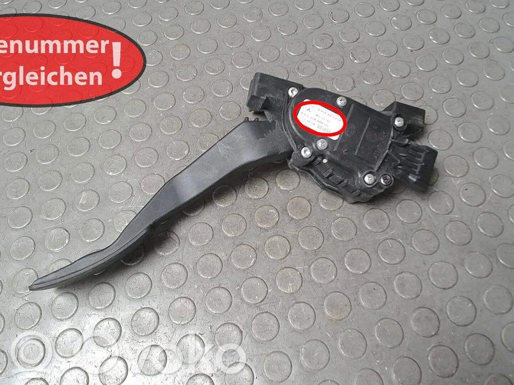Pedale dell’acceleratore   MN125792
