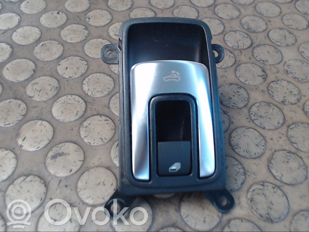 Volkswagen Golf VI Interruptor de encendido/apagado del motor 