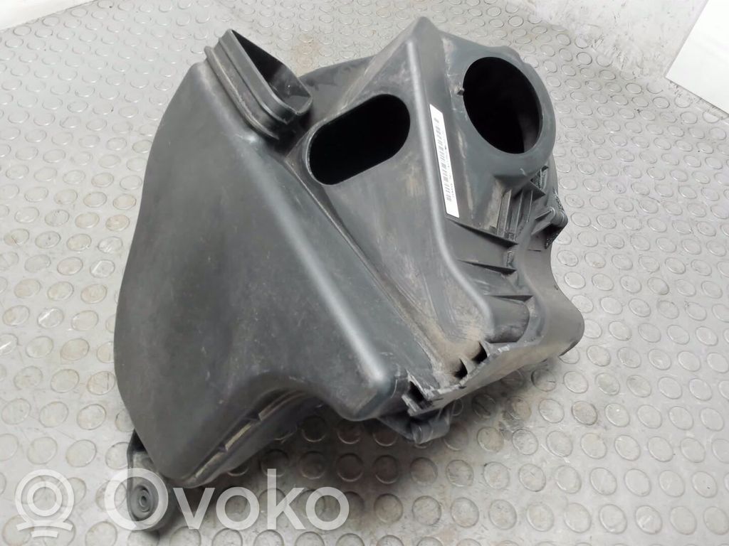 BMW 1 E81 E87 Air filter box 