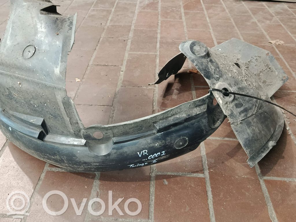 Renault Twingo II Nadkole przednie 