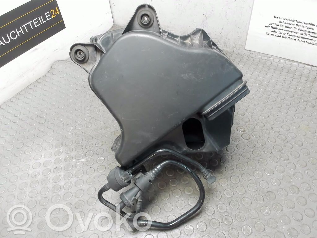 BMW 1 E81 E87 Air filter box 