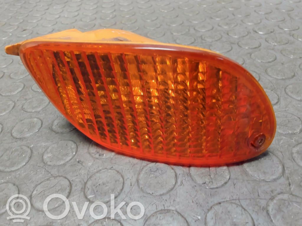 Ford Focus Front indicator light 