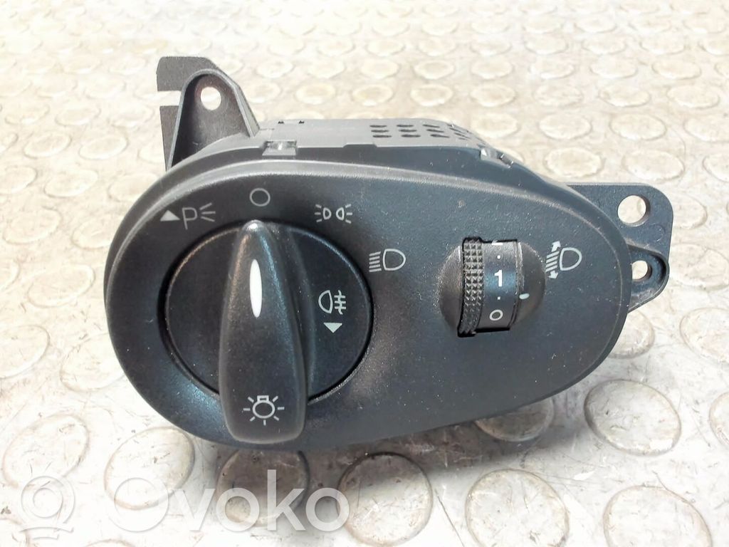 Ford Focus Light switch 