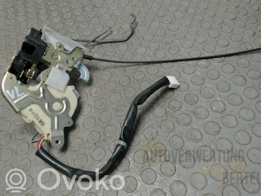 Mazda MPV II LW Front door lock 