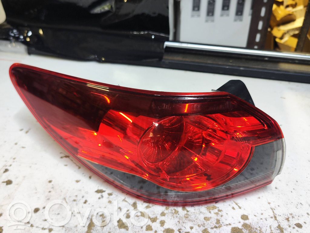 Rear/tail lights