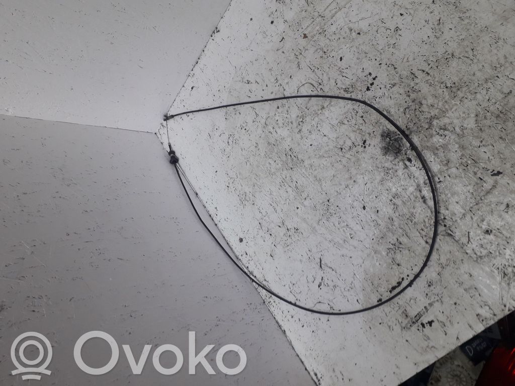 Throttle cable
