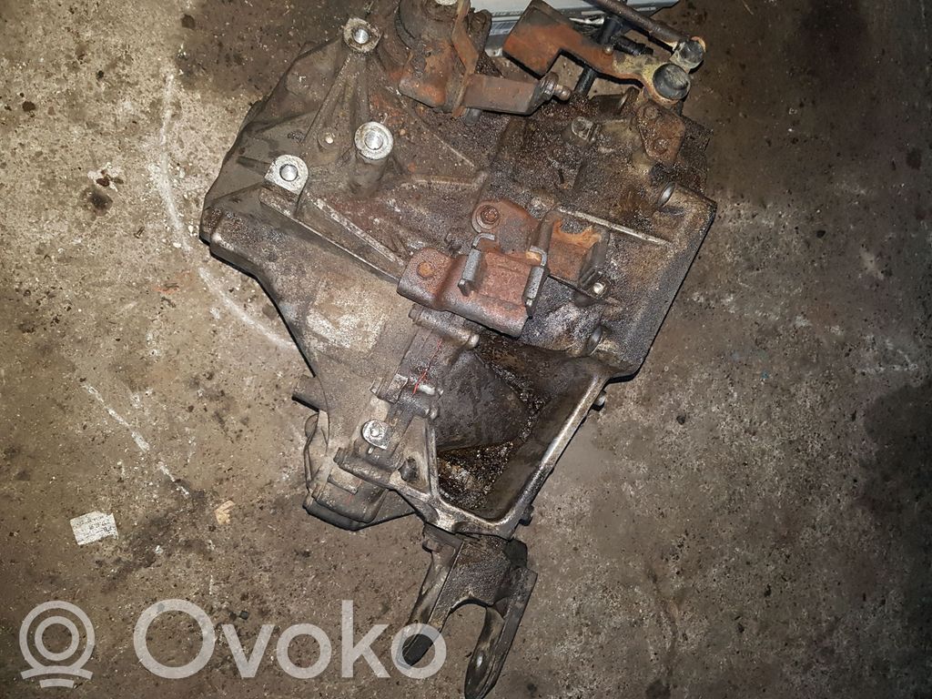 Manual 6 speed gearbox