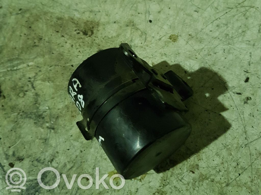 Other engine bay part   7D19
