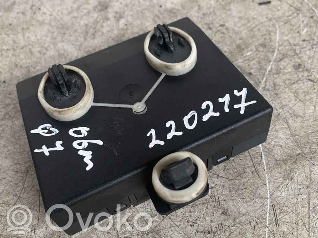 Audi Q7 4L Door control unit/module 
