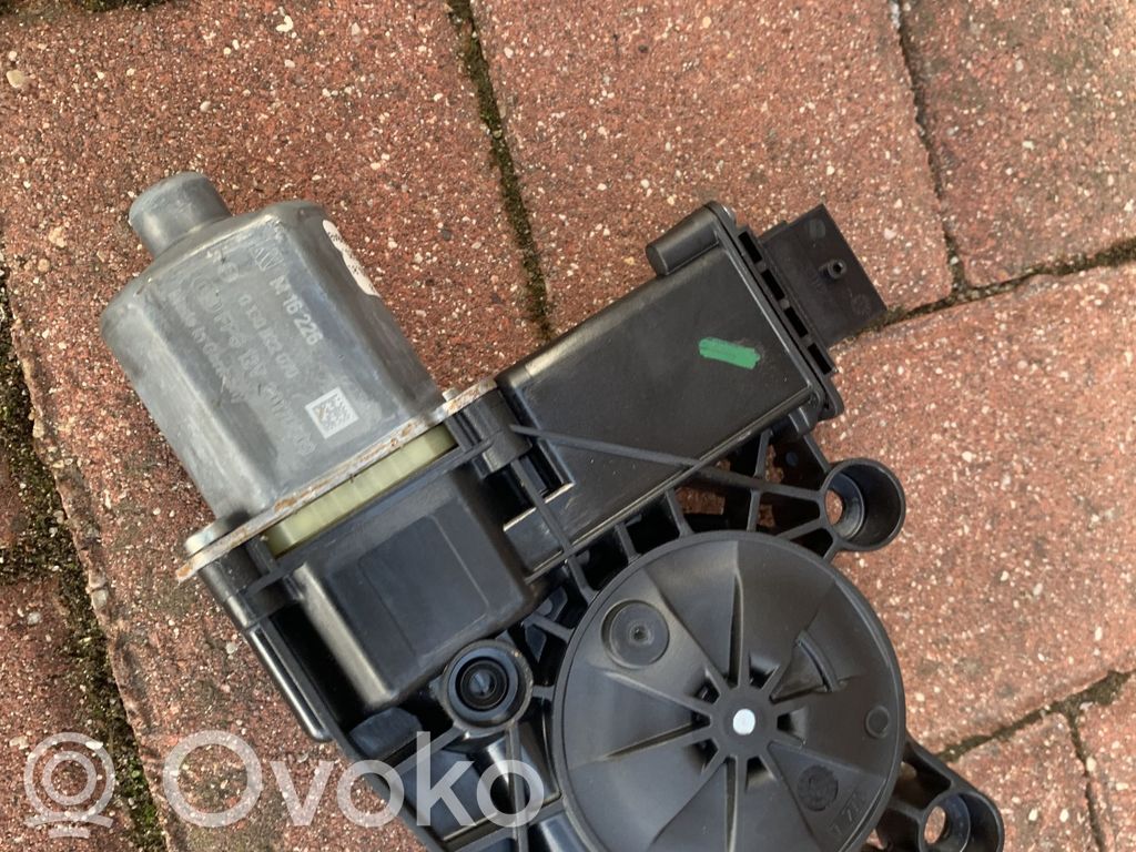 Alfa Romeo Stelvio Silniczek podnoszenia szyby drzwi tylnych 