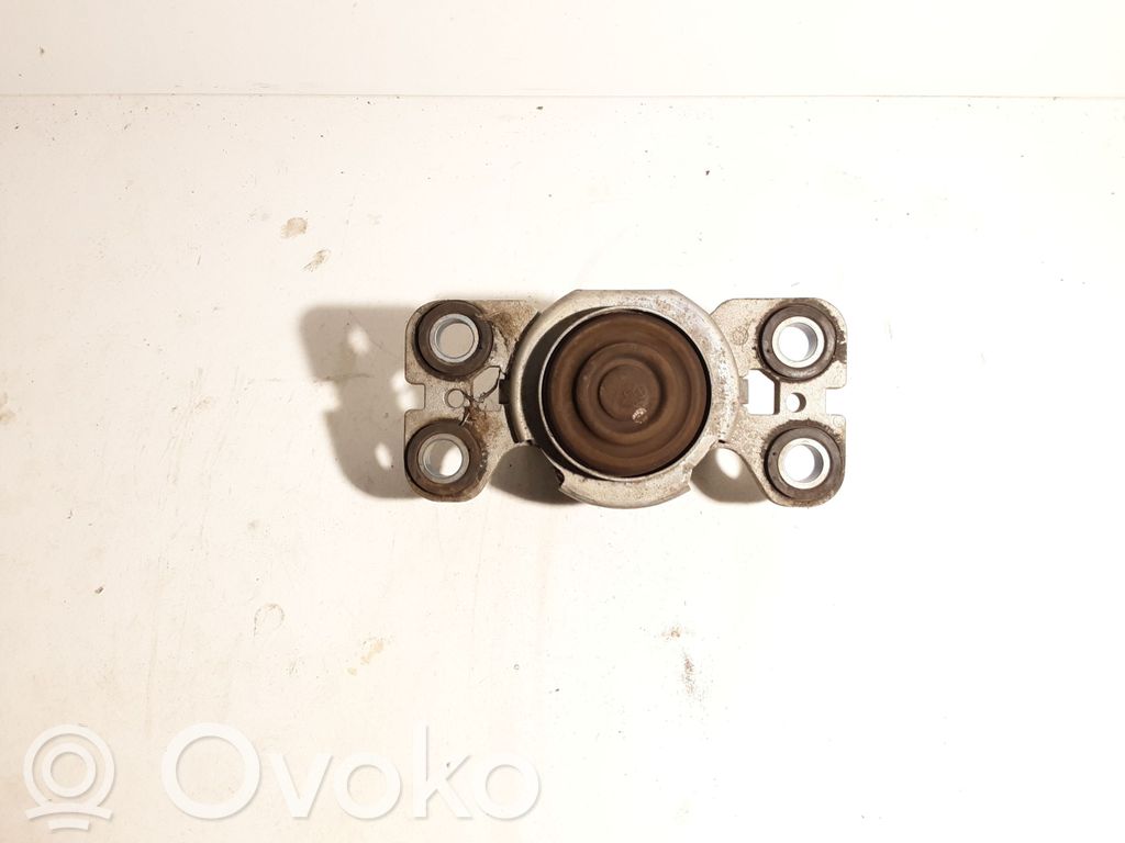Engine mount bracket   31401307,31401307
