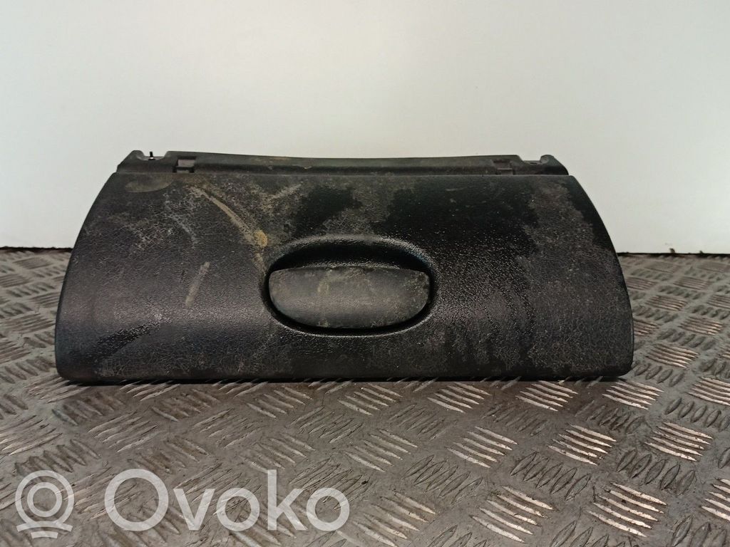 Opel Corsa B Guantera 
