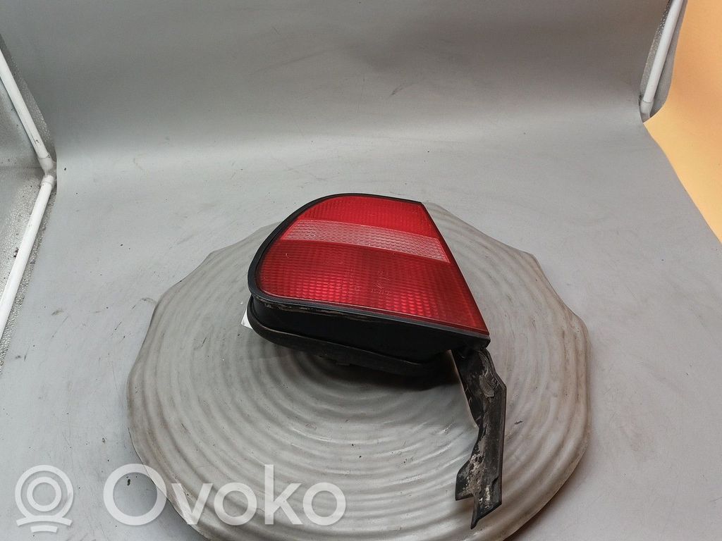 Lancia Delta Takaluukun takavalot 