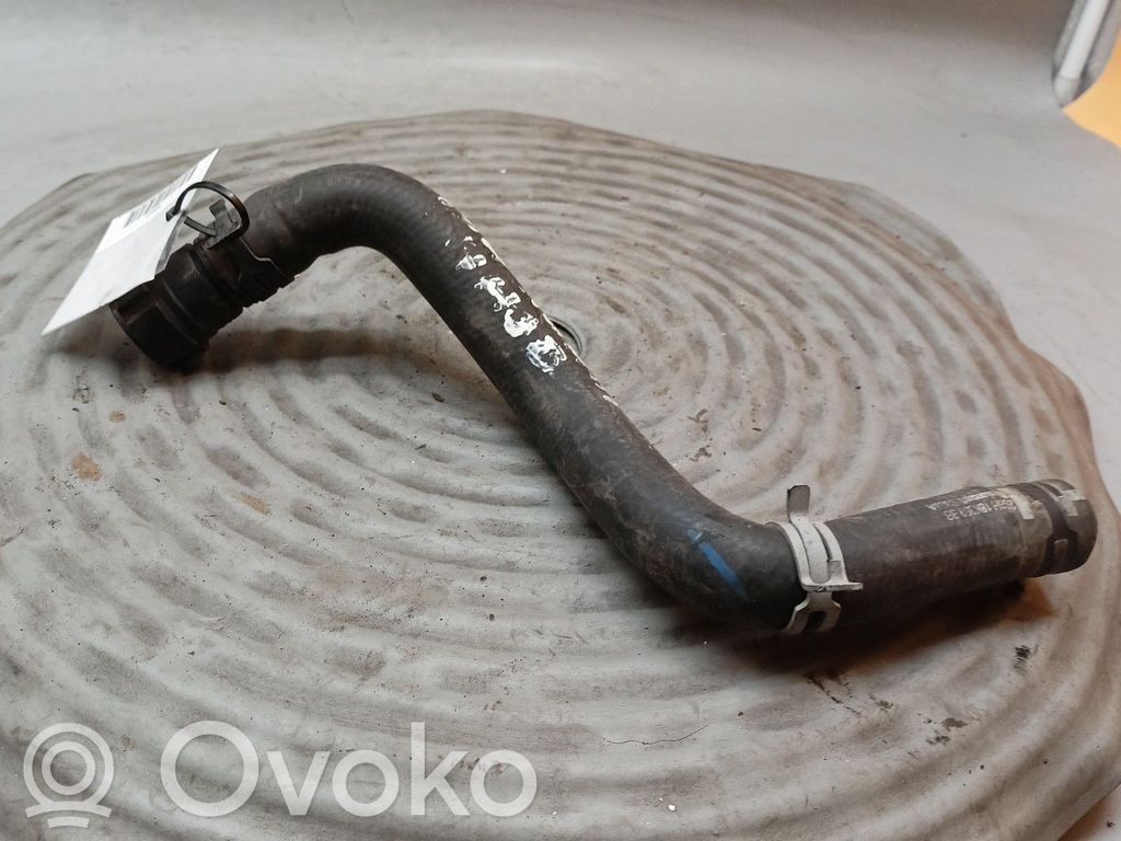 Ford Fusion Durite de refroidissement tube 