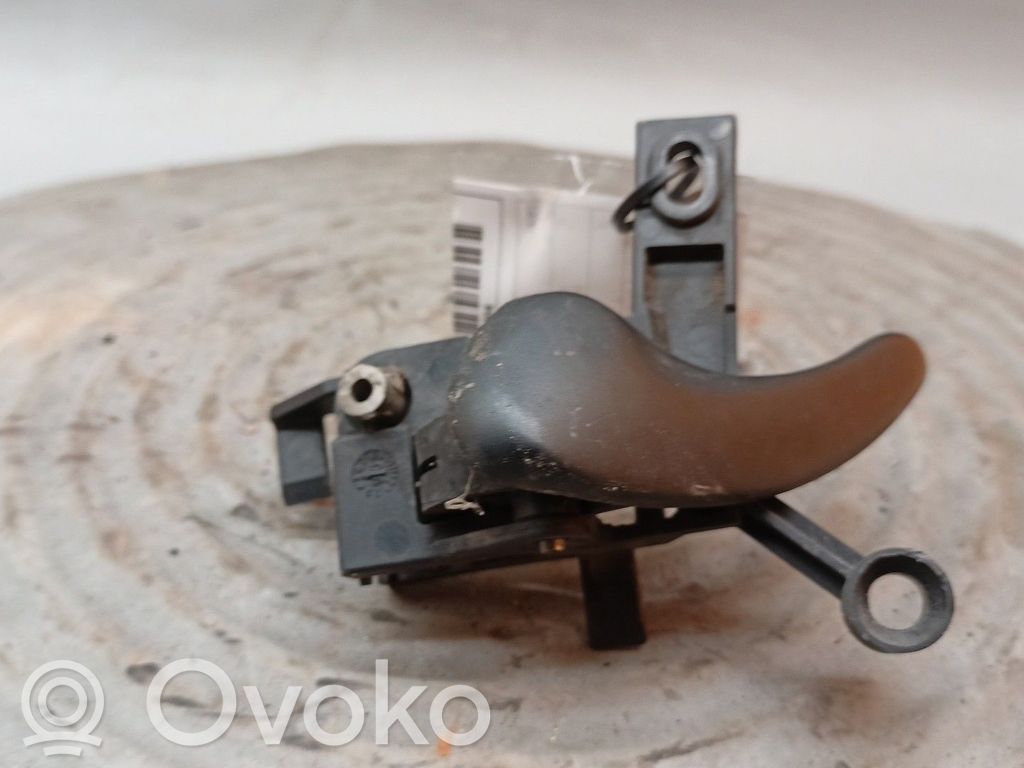 Front door interior handle   95VW22601AB,1027942,95VW22601ABYYEJ