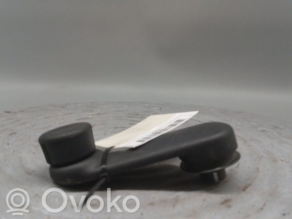 Loga atvēršanas rokturis   7700811387