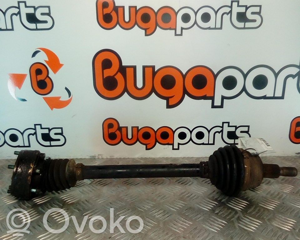 Etuvetoakseli
