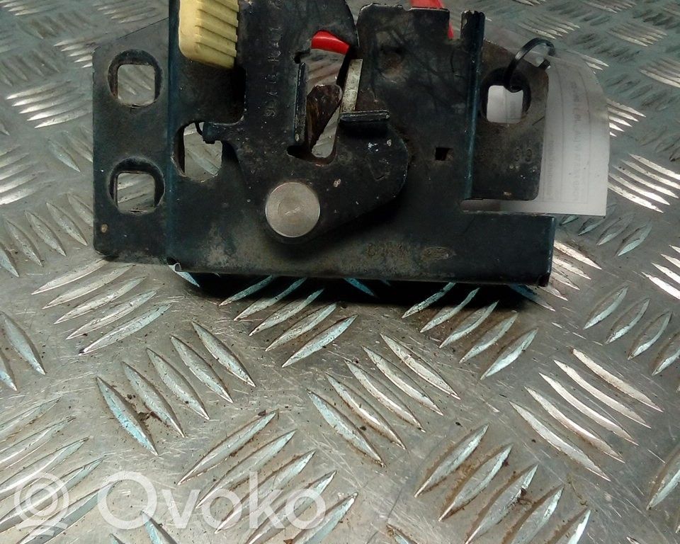 Engine bonnet/hood lock/latch loop/hook