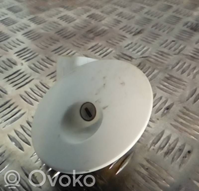Renault Clio I Polttoainesäiliön korkki 