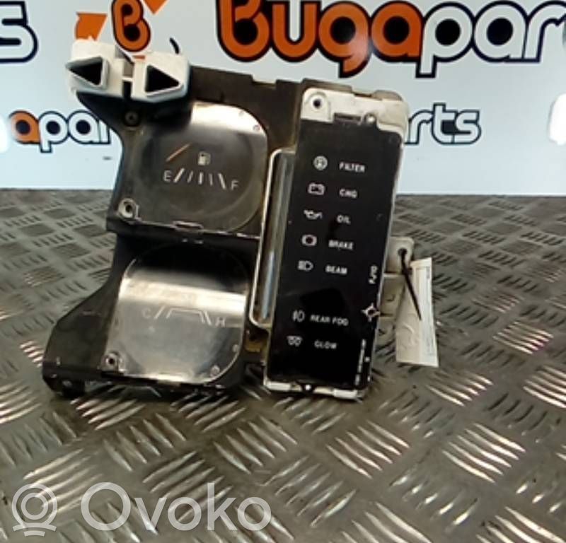 Nissan Cab Star Compteur de vitesse tableau de bord 