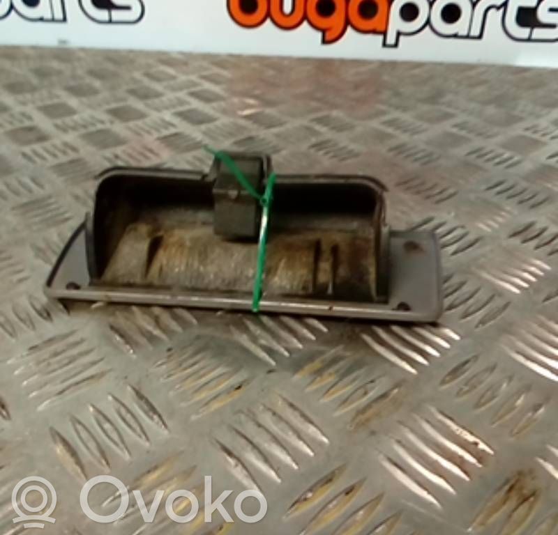 Renault Twingo I Peleninė panelėje 