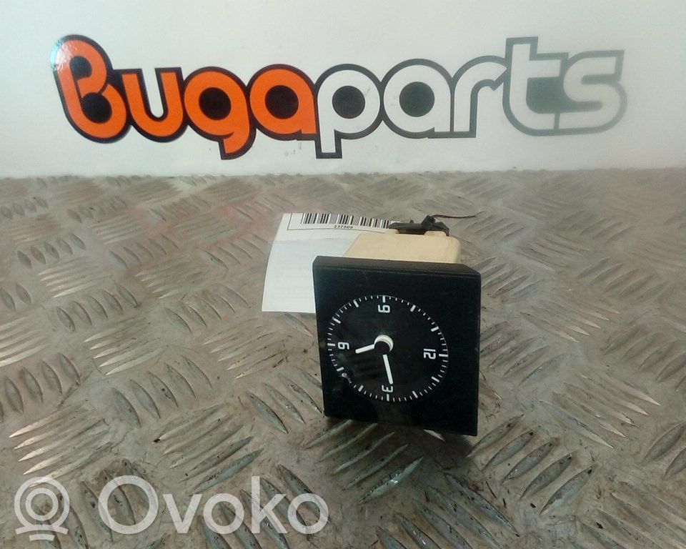Pulkstenis   7700830614
