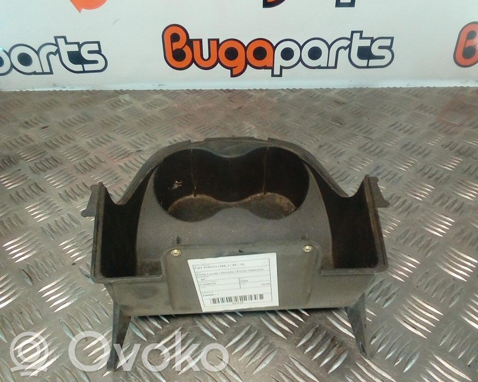 Fiat Punto (188) Glove box 