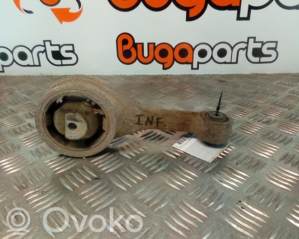 Ford Fiesta Engine mount bracket 