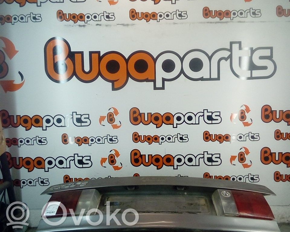 Puerta del maletero/compartimento de carga   MALA