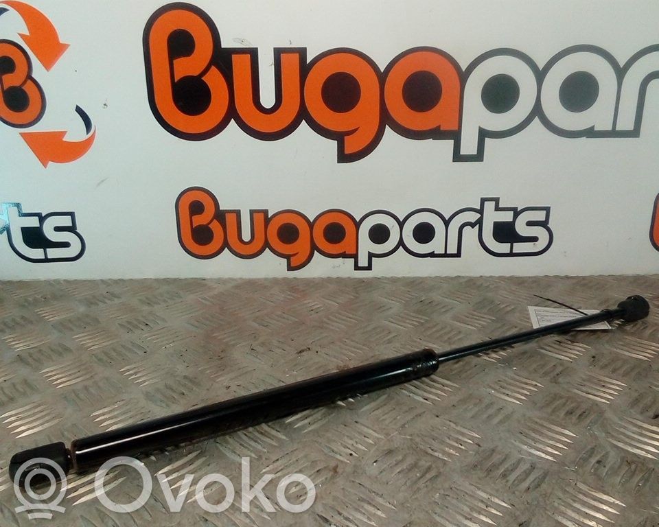 Volkswagen Golf III Tailgate/trunk strut/damper 